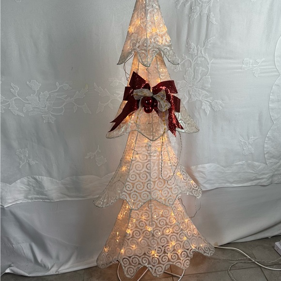 Holiday Living Christmas Tree Indoor Outdoor Use 150 Clear Bulbs - Picture 9 of 9